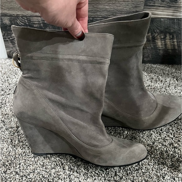 BCBG leather wedge booties - Picture 3 of 8